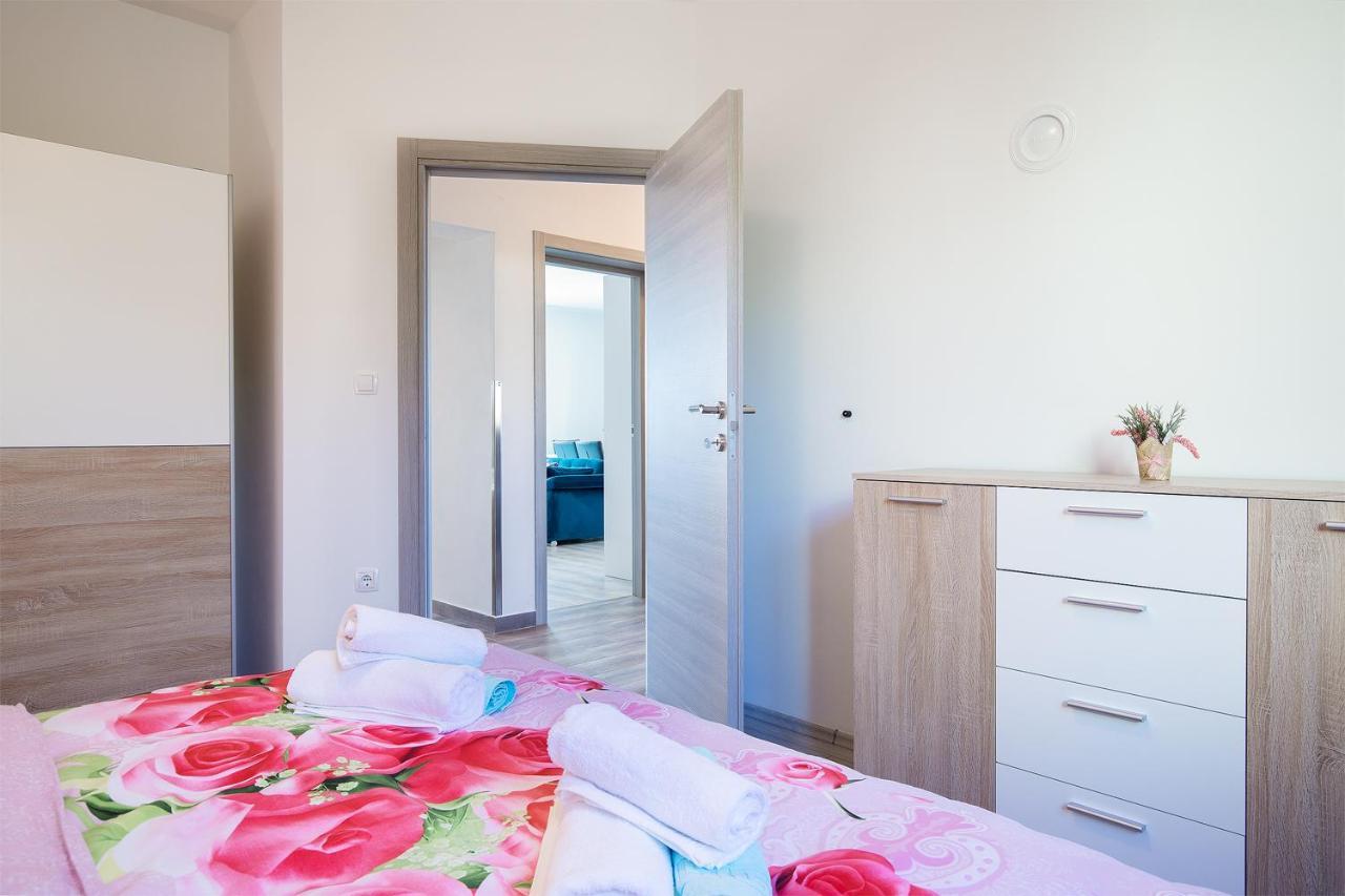 Kaylie Apartment Пула Экстерьер фото