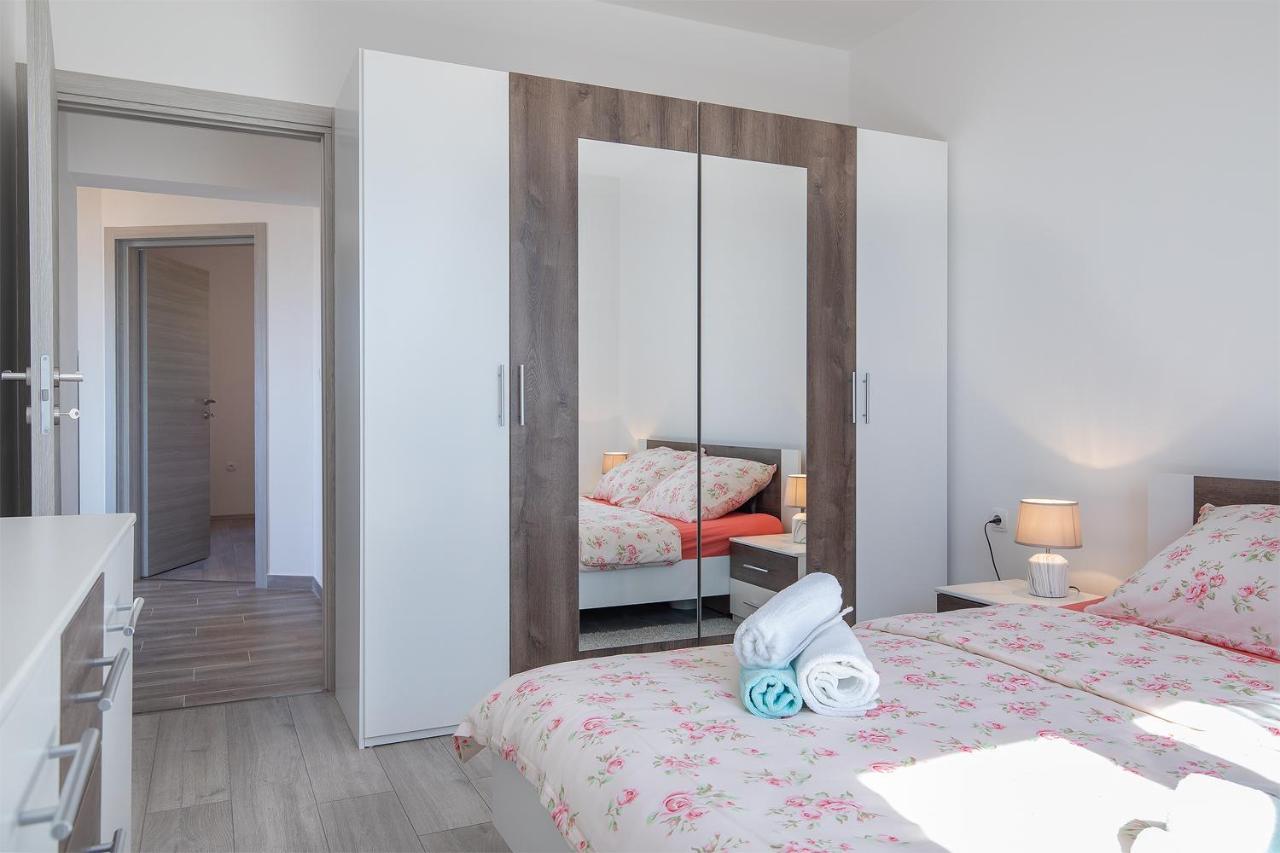 Kaylie Apartment Пула Экстерьер фото
